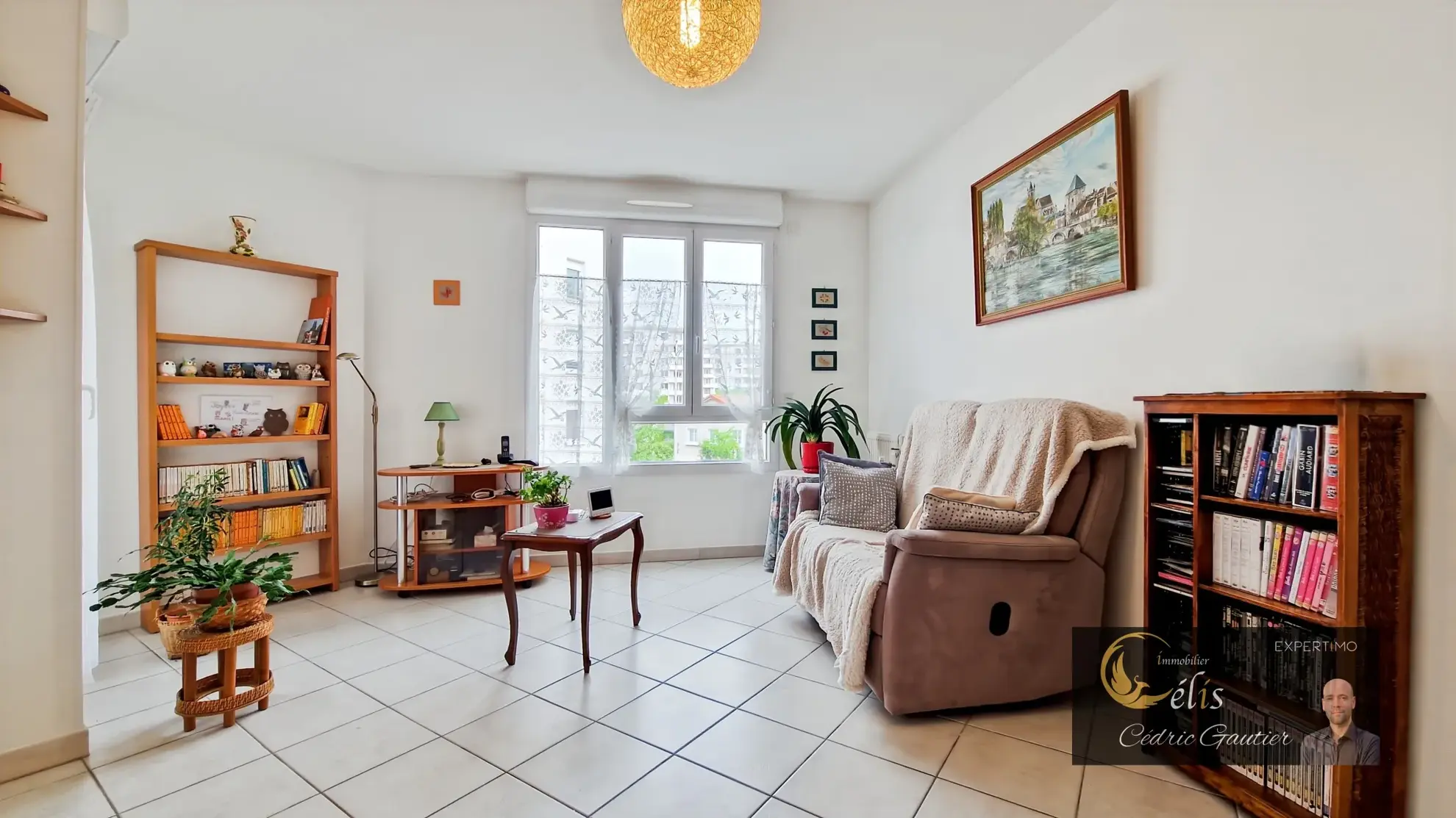 Appartement T3 récent avec balcon et garage à Bourgoin-Jallieu, 65m², idéalement situé 