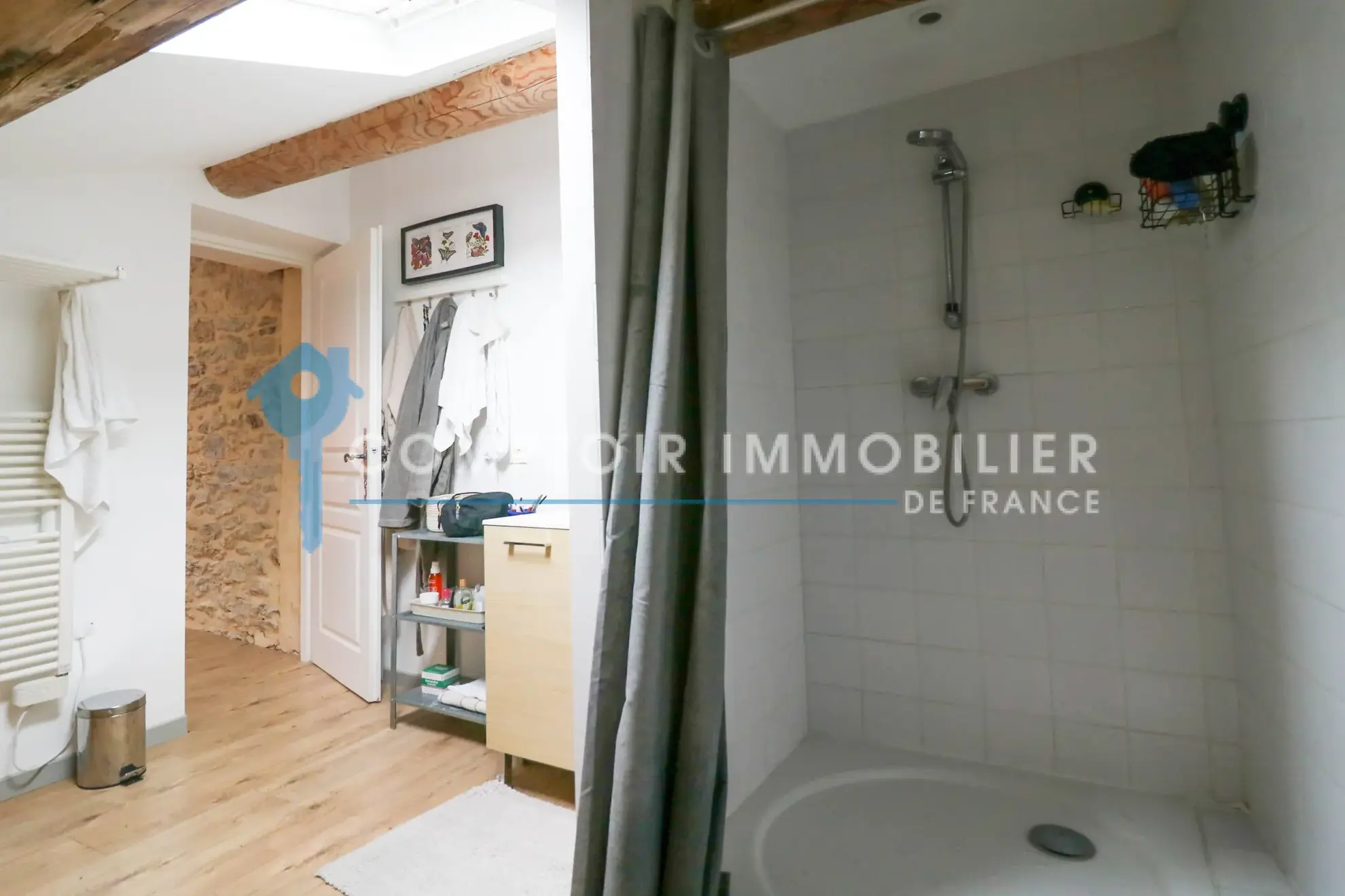 Maison de village avec vue panoramique à 15 km d’Uzès, charme historique et confort moderne 
