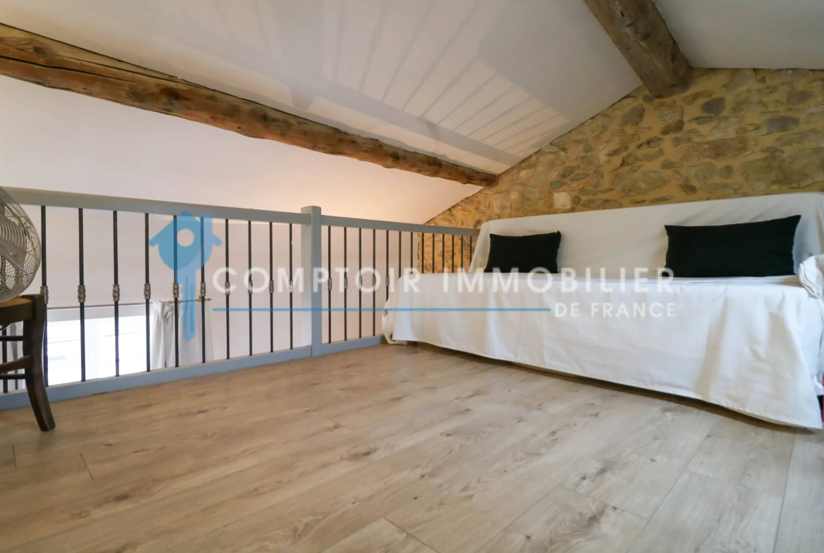 Maison de village avec vue panoramique à 15 km d’Uzès, charme historique et confort moderne 