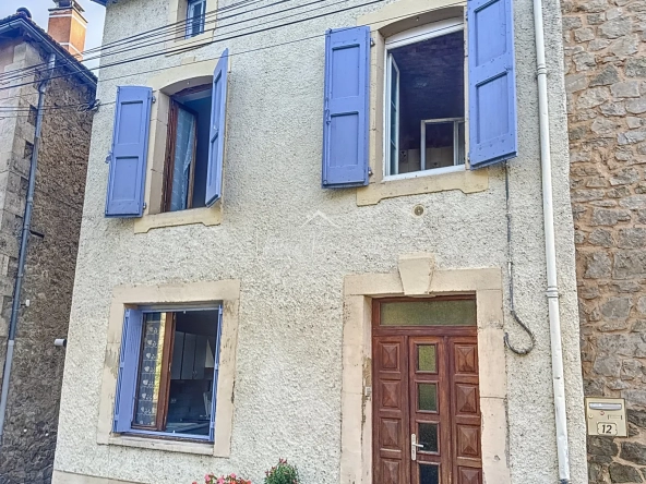 Maison de village T4 en pierre à Saint-Rome-de-Cernon proche gare