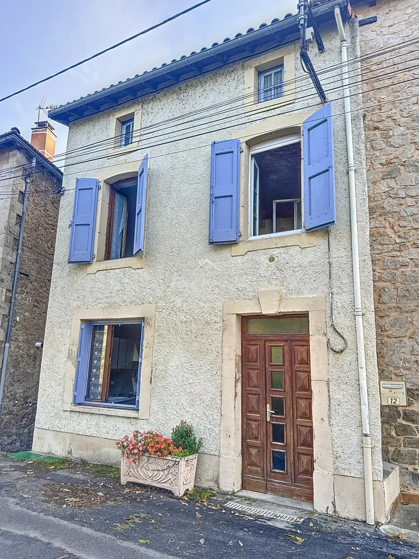 Maison de village T4 en pierre à Saint-Rome-de-Cernon proche gare 