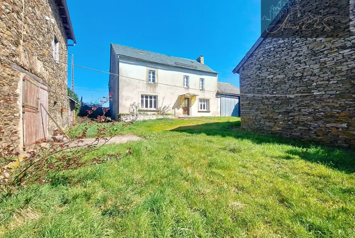 Ferme avec dépendances et grand terrain à Réquista - Spécial projet agricole ou famille 