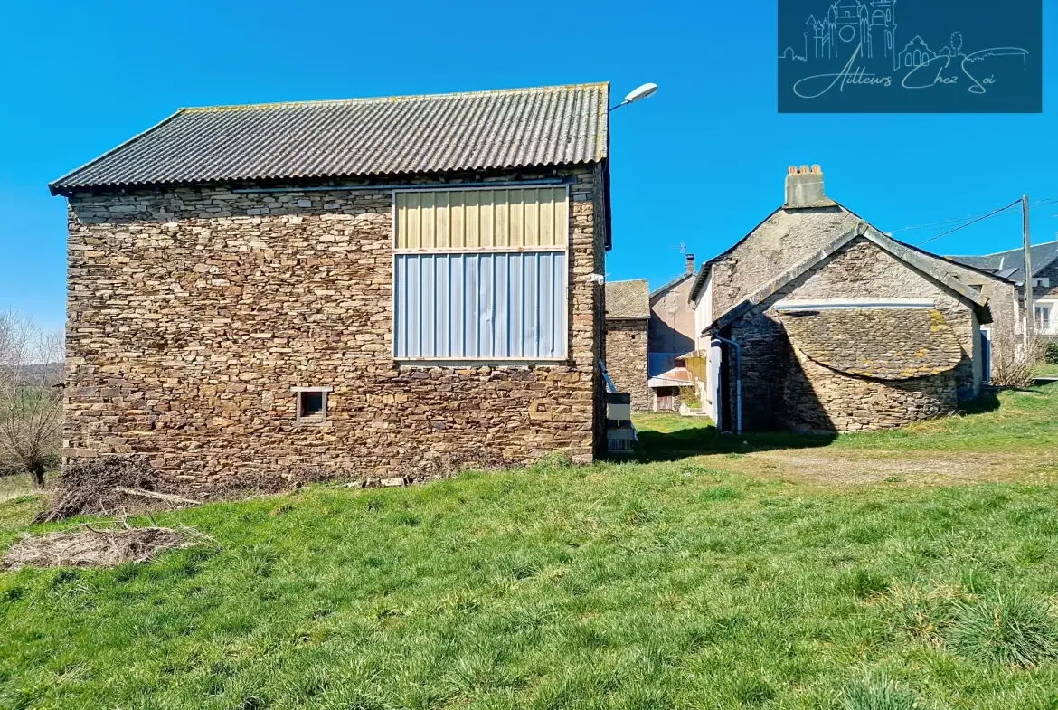 Ferme avec dépendances et grand terrain à Réquista - Spécial projet agricole ou famille 
