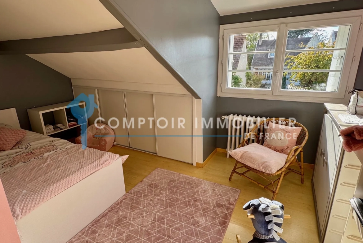 Maison rénovée à Villabé (91) avec grand terrain et 3 chambres 