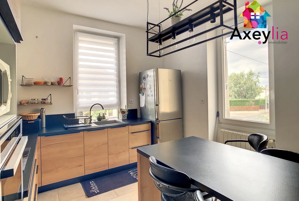 Maison à vendre à Riorges - Spacieuse et idéale pour famille 