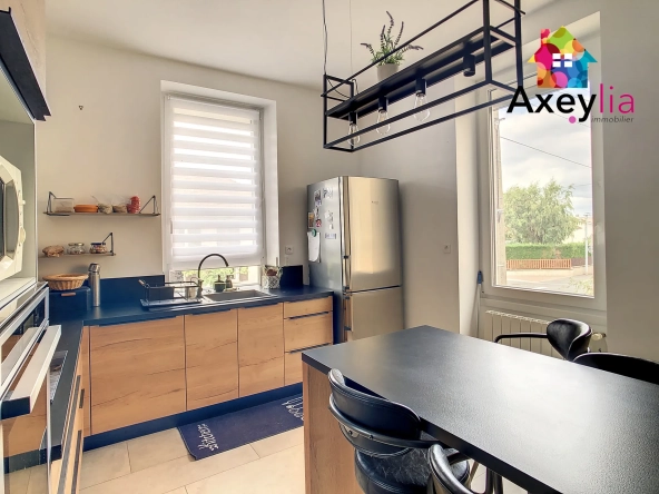 Maison à vendre à Riorges - Spacieuse et idéale pour famille