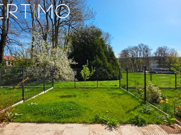 Maison atypique rénovée avec jardin et parking à Étampes, secteur recherché 