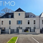 Maison atypique rénovée avec jardin et parking à Étampes, secteur recherché