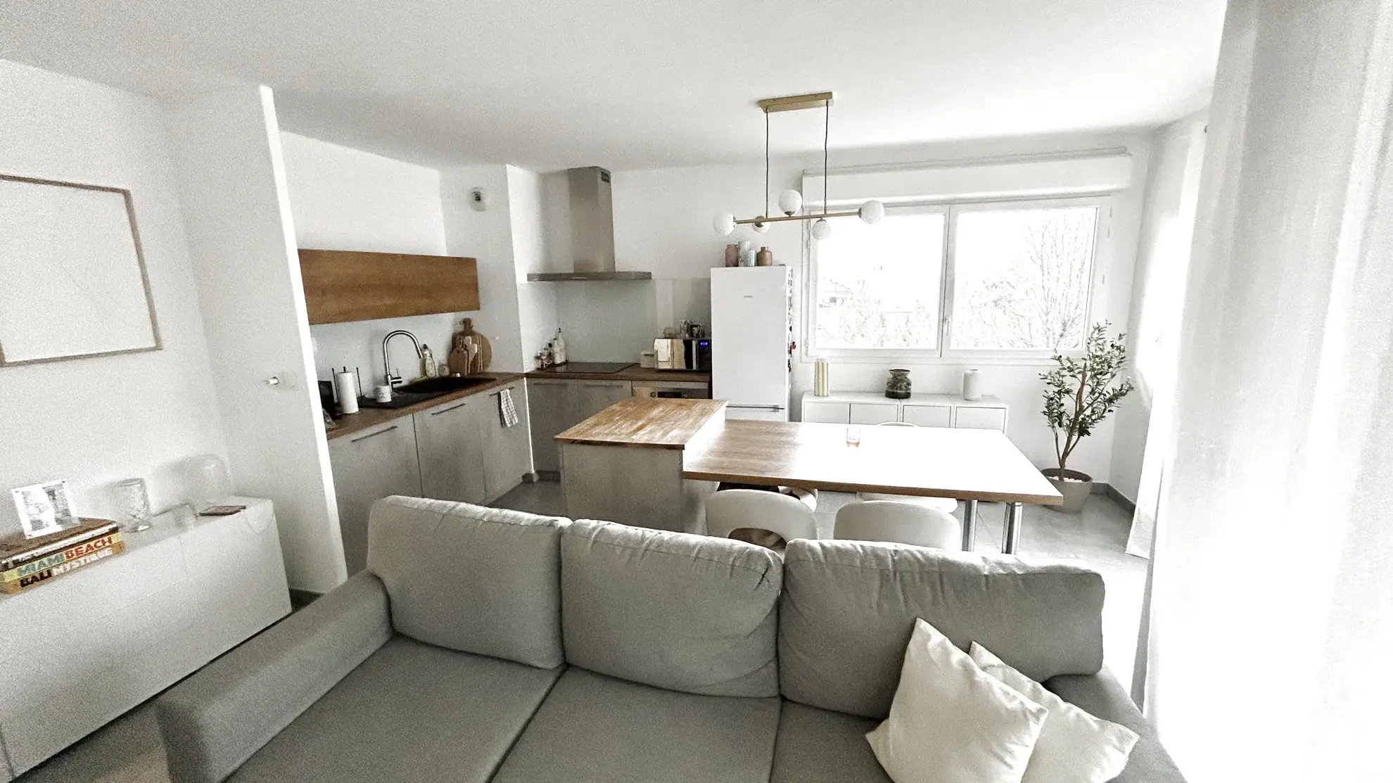 Appartement T3 de standing à vendre à Montpellier proche de la Clinique Saint-Roch 