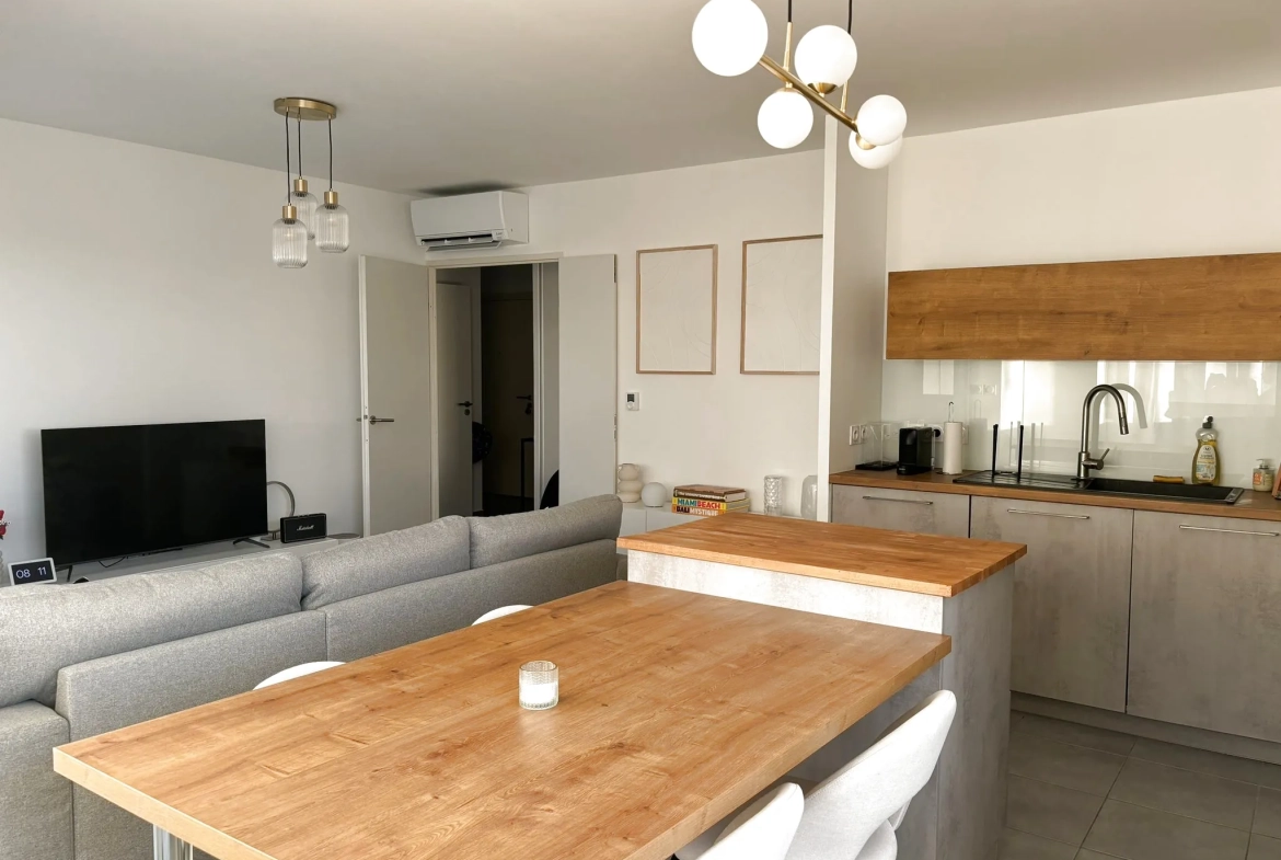 Appartement T3 de standing à vendre à Montpellier proche de la Clinique Saint-Roch 