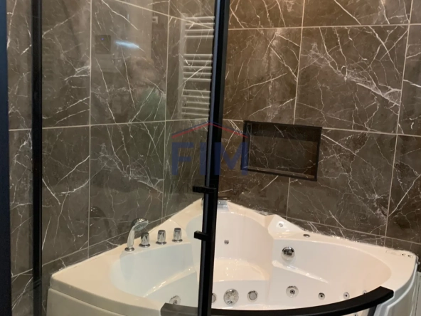 Appartement F2 rénové et meublé à Dieppe au centre-ville 