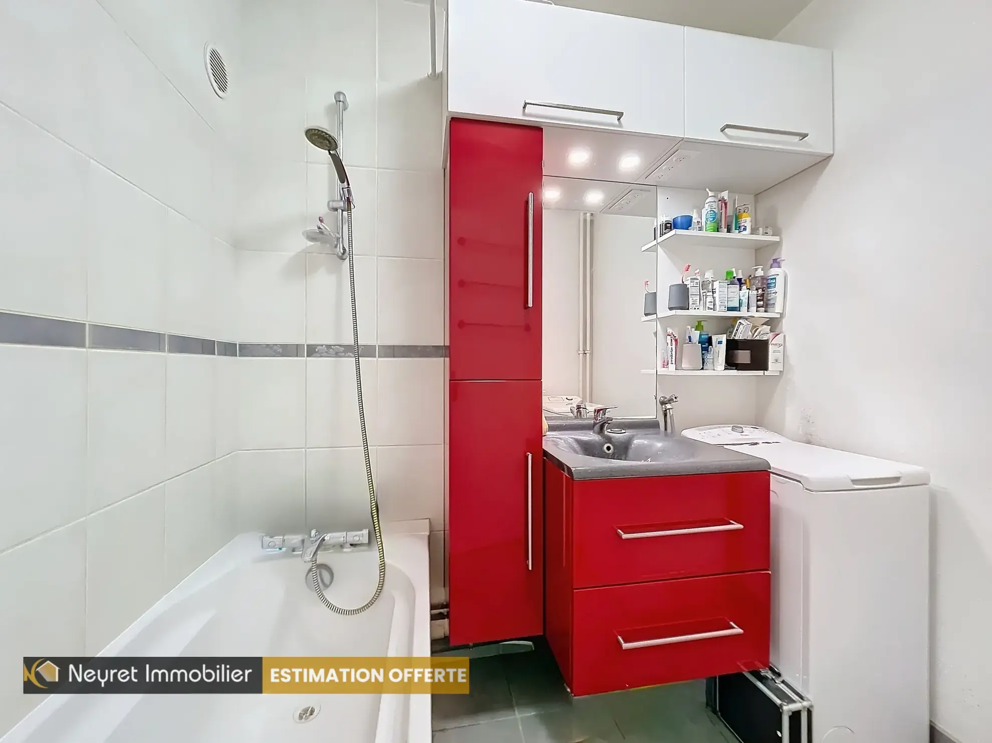 Vente d’un appartement T4 en parfait état avec terrasse à Oullins Pierre Bénite 