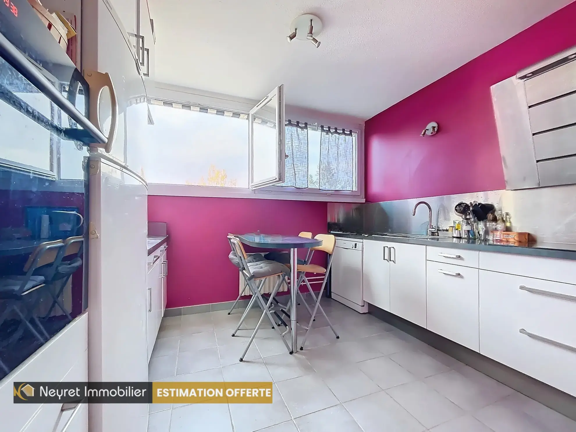 Vente d’un appartement T4 en parfait état avec terrasse à Oullins Pierre Bénite 