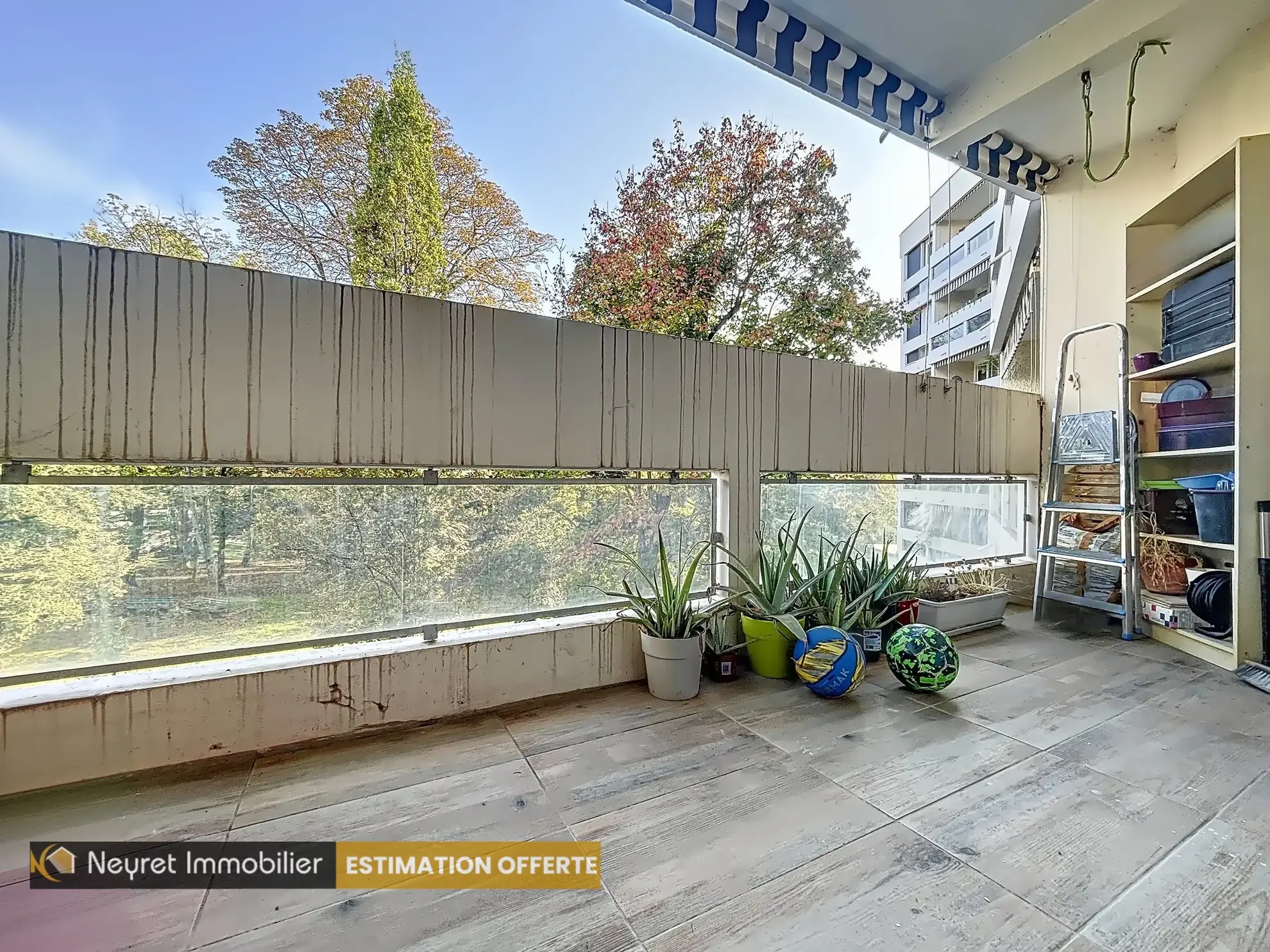 Vente d’un appartement T4 en parfait état avec terrasse à Oullins Pierre Bénite 