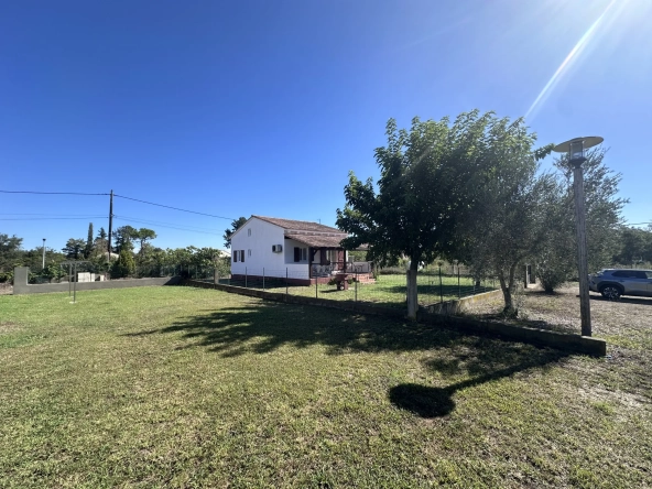 Maison familiale de 66 m² à Ventiseri avec grande terrasse et terrain de 1000 m²