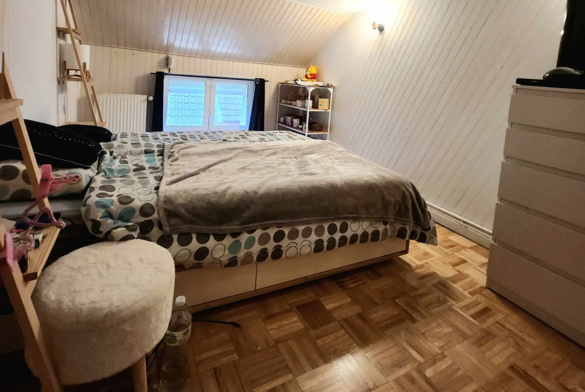 Maison à vendre à Pernes avec jardin, garage et potentiel de rénovation 