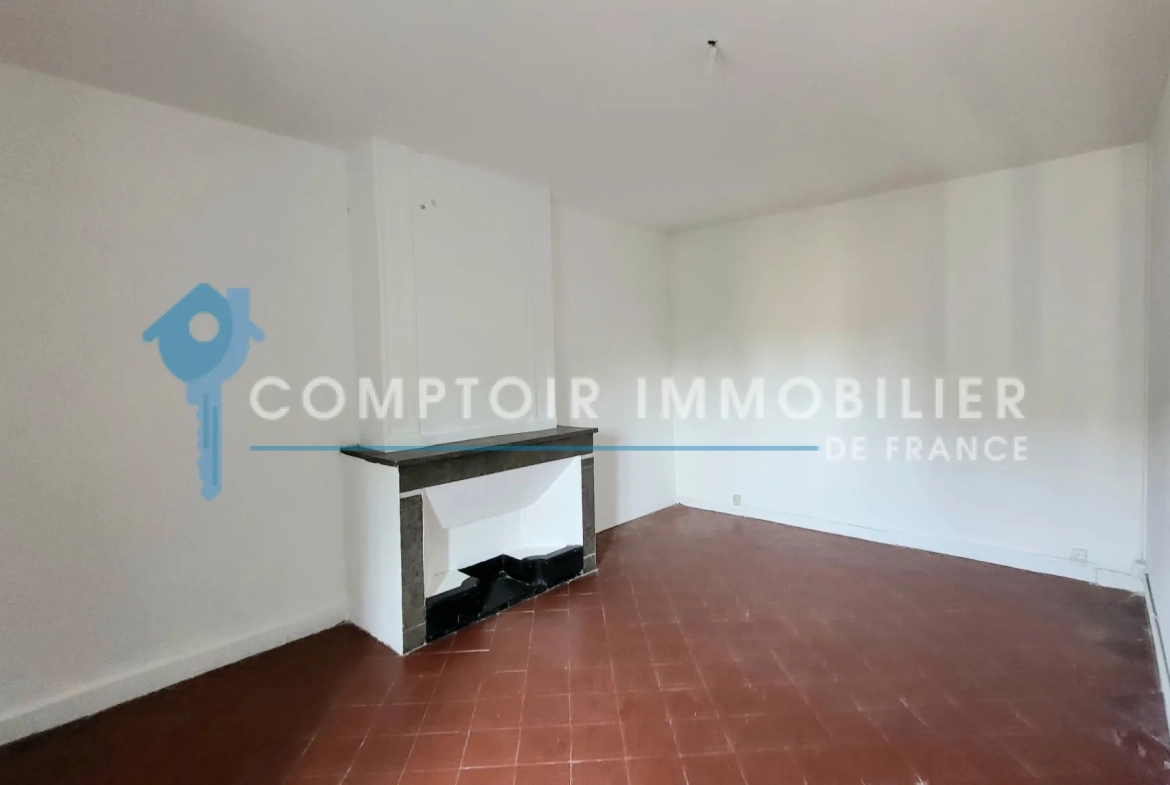 Appartement T3 de 79m² à Nîmes avec balcon et vue sur les toits - Idéalement situé 