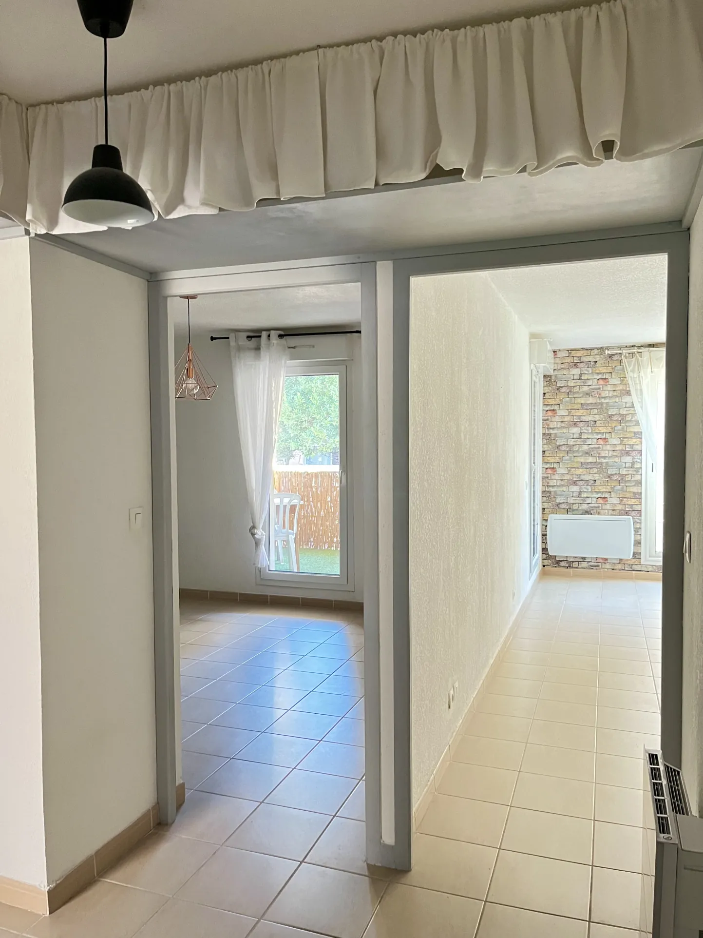 Appartement T3 rénové avec terrasse et parking à Saint-André-de-Sangonis 