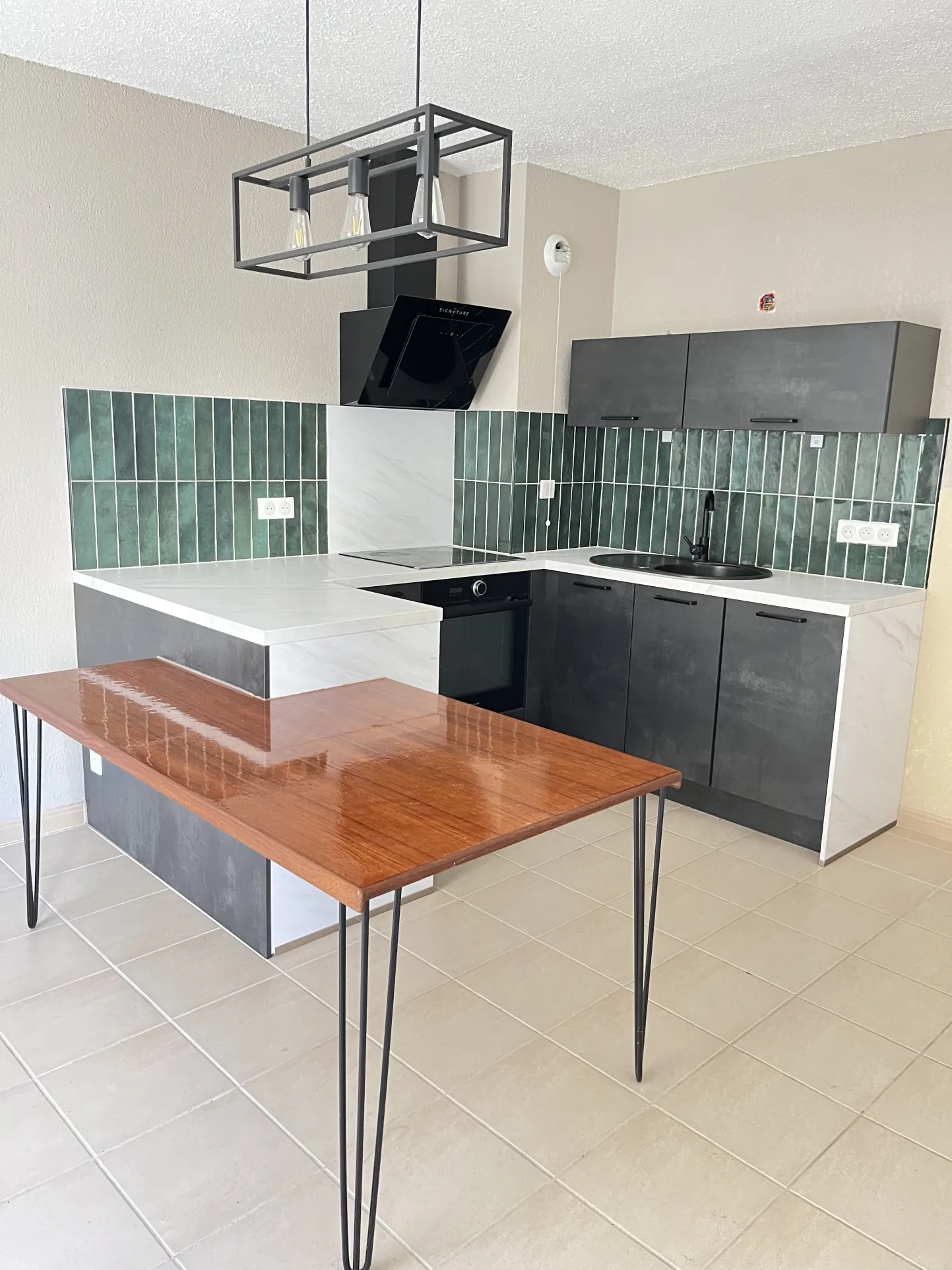 Appartement T3 rénové avec terrasse et parking à Saint-André-de-Sangonis 