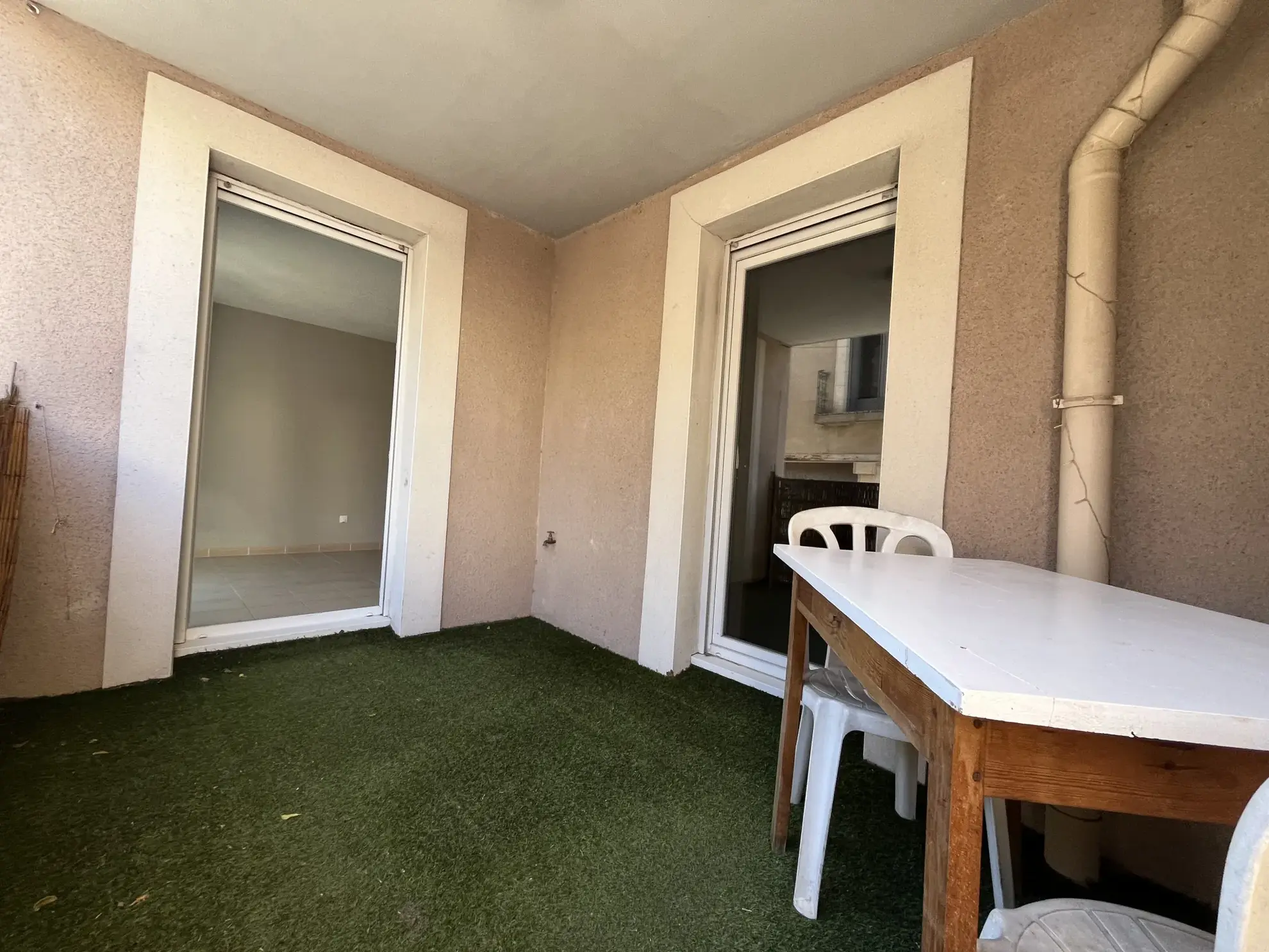 Appartement T3 rénové avec terrasse et parking à Saint-André-de-Sangonis 