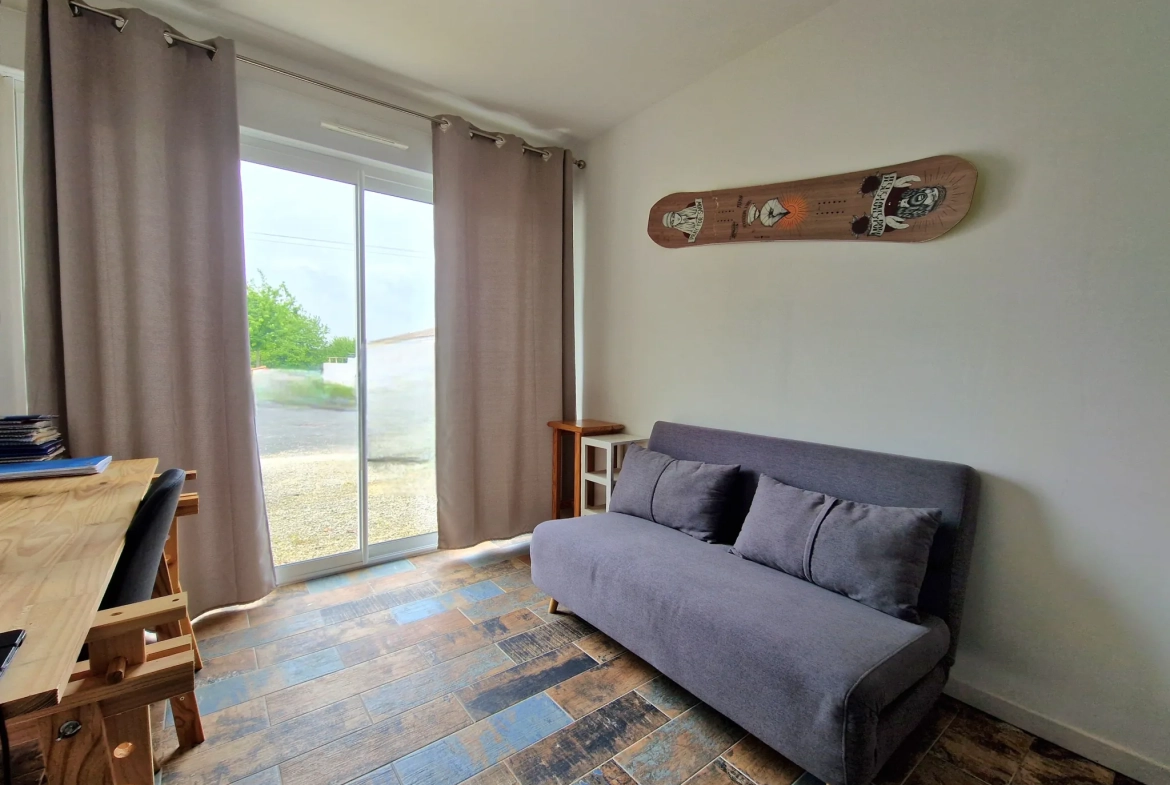 Charmante maison de plain-pied avec 3 chambres et bureau à Pont-l’Abbé-d’Arnoult 