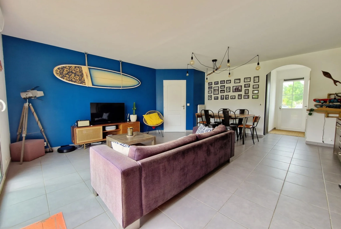 Charmante maison de plain-pied avec 3 chambres et bureau à Pont-l’Abbé-d’Arnoult 