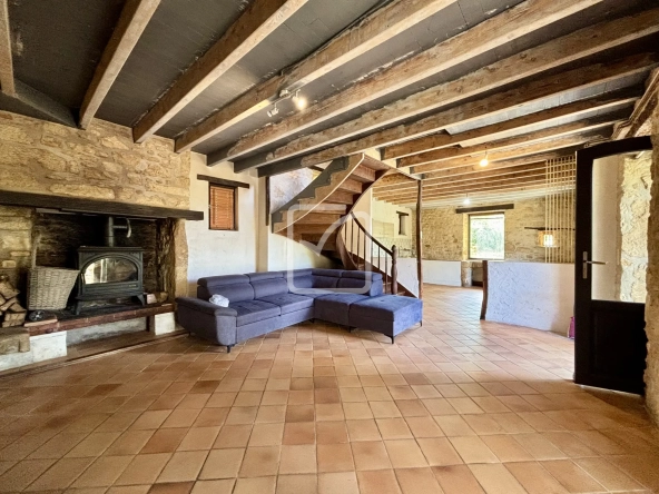 Charmante maison en pierre avec jardin spacieux à Grolejac proche Sarlat 