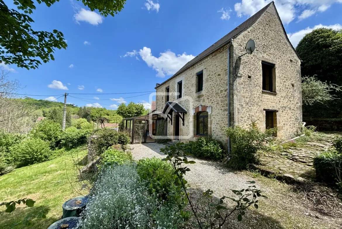 Charmante maison en pierre avec jardin spacieux à Grolejac proche Sarlat 