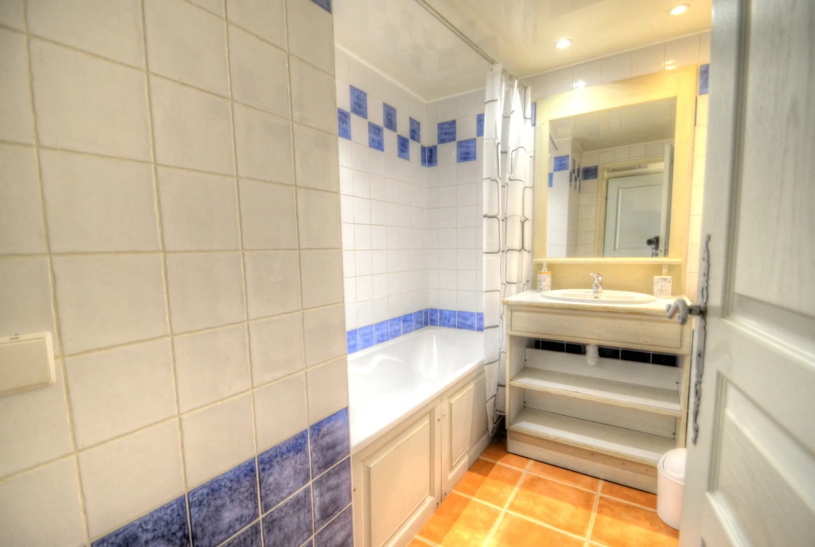 Charmant appartement T2 avec terrasse, piscine à La Ciotat – Investissement ou résidence 