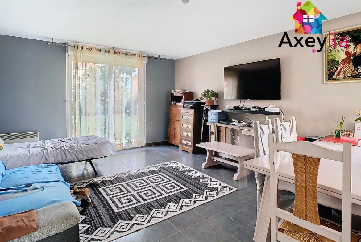 Maison récente à Riorges avec 3 chambres et garage - Terrain 346 m² 