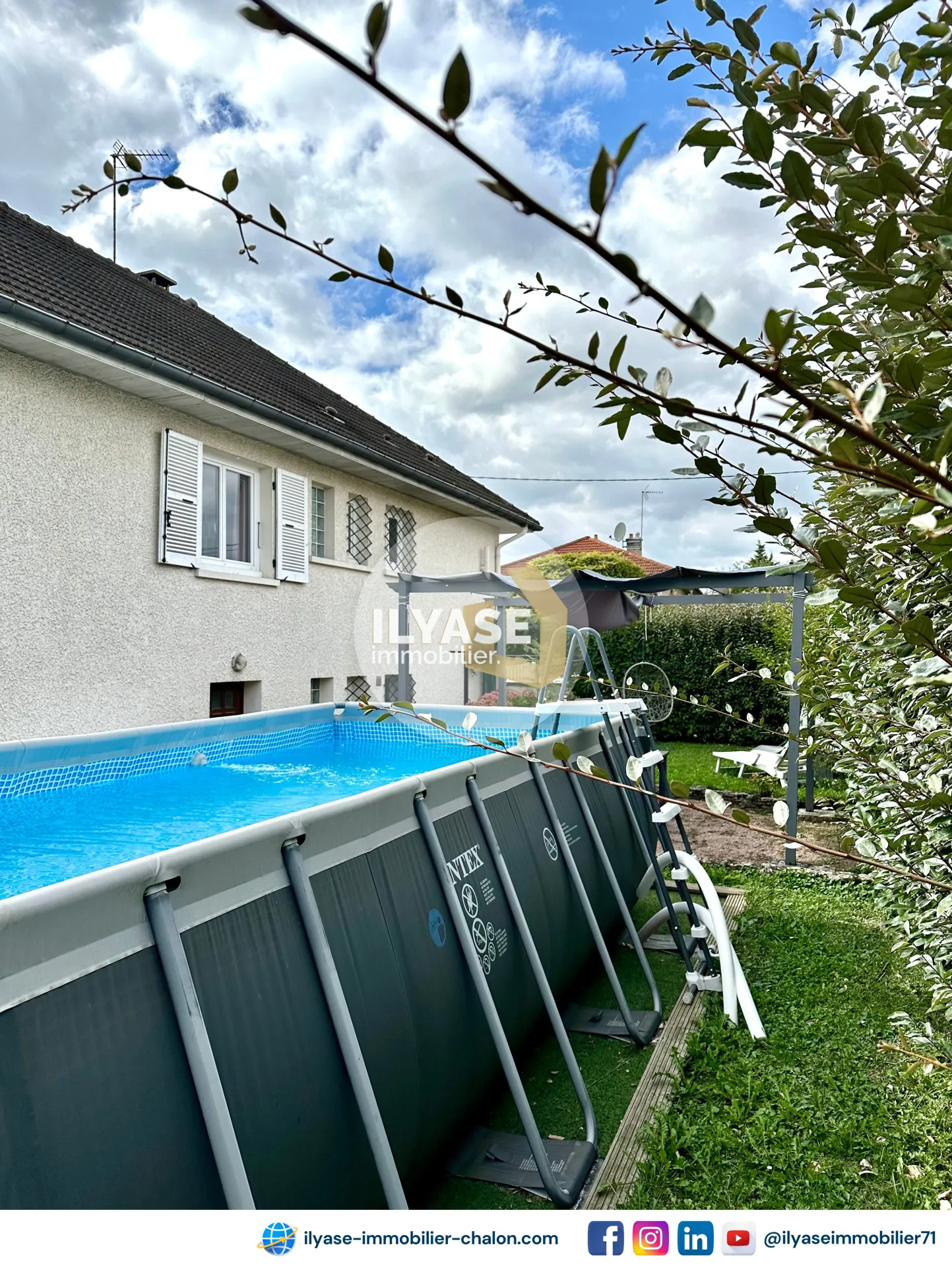 Maison 121 m² avec piscine et 4 chambres à Saint-Rémy - Cadre calme et pratique 