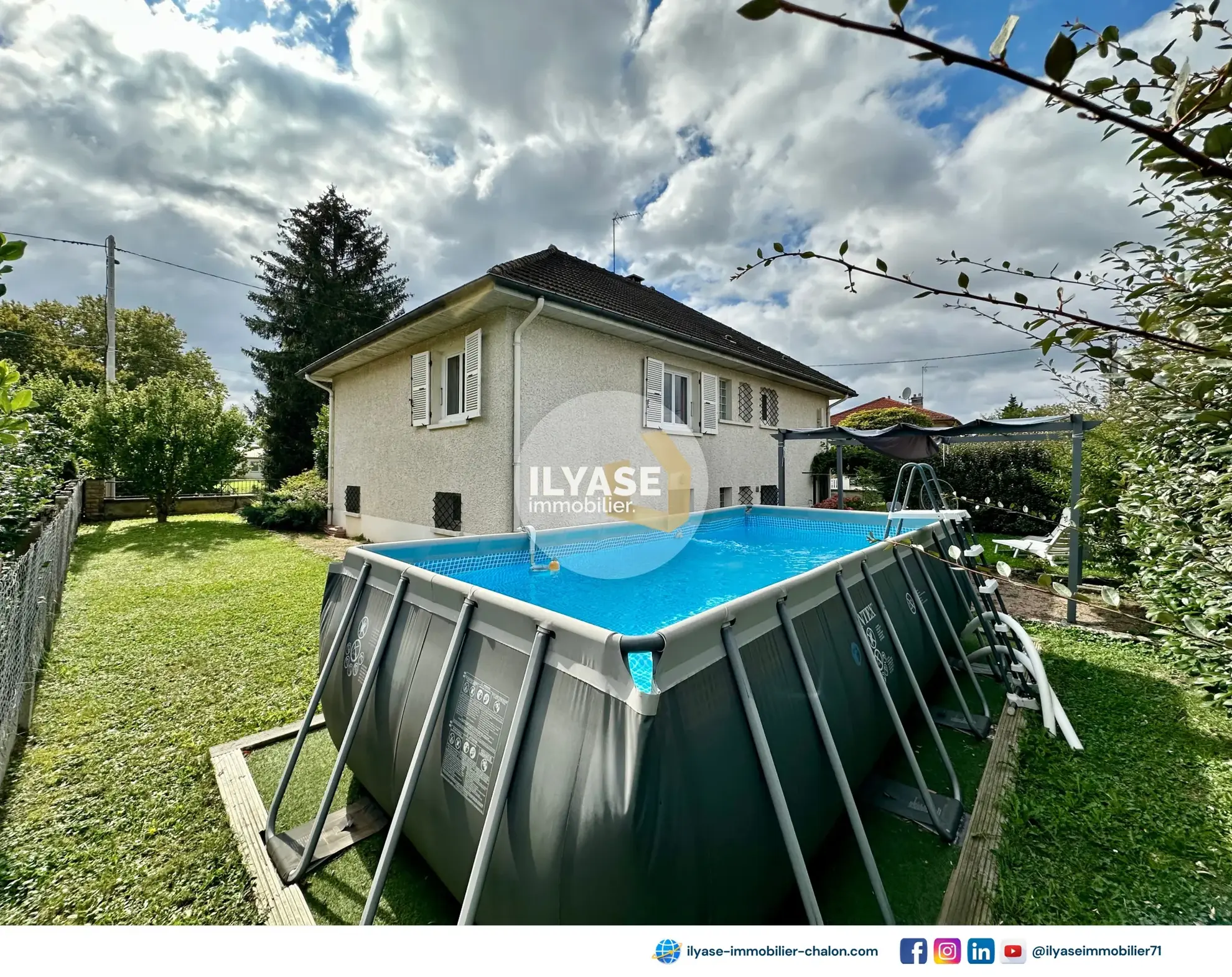 Maison 121 m² avec piscine et 4 chambres à Saint-Rémy - Cadre calme et pratique 