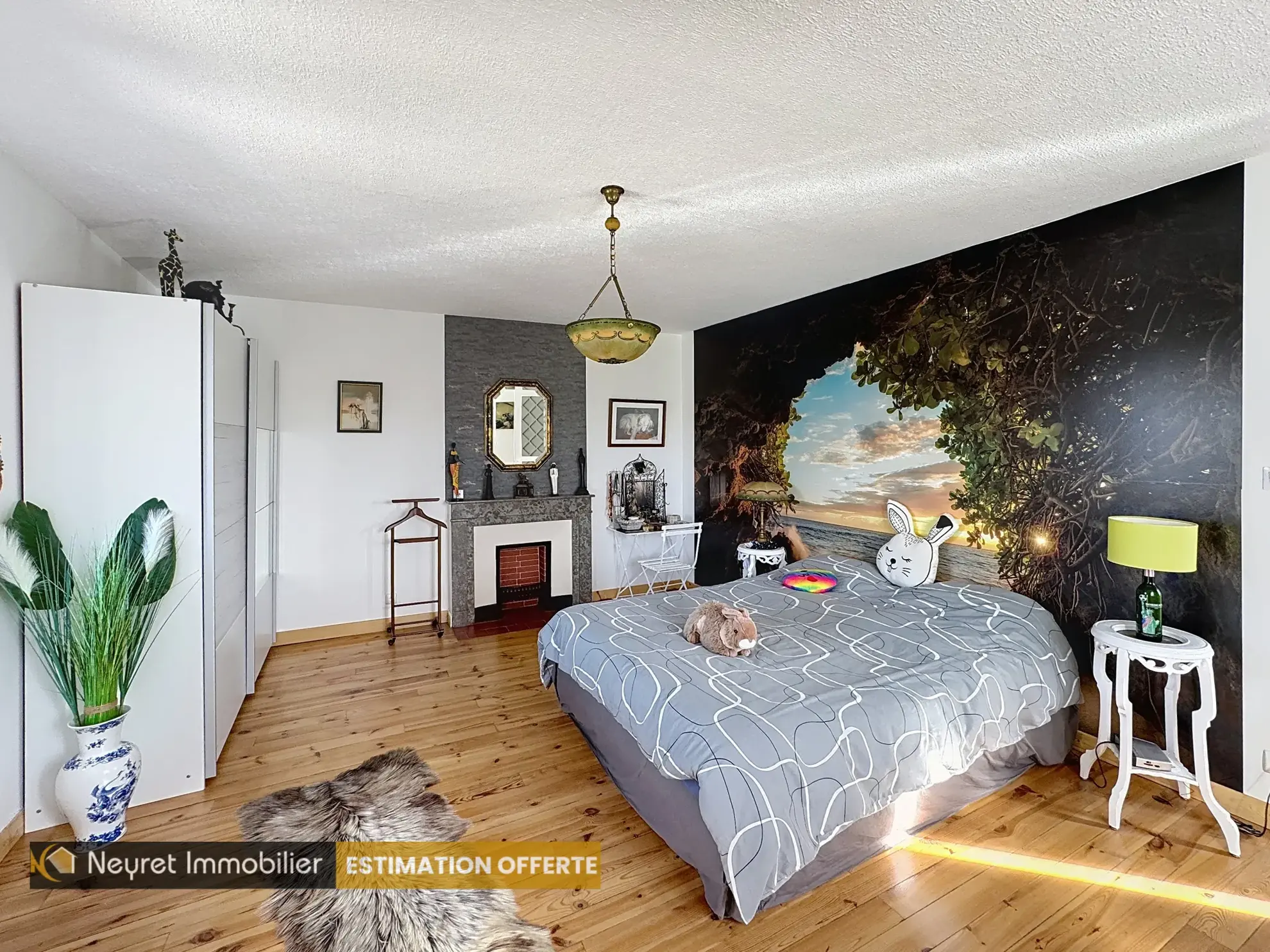 Maison rénovée de 120m² à Montverdun avec jardin clos et garage 