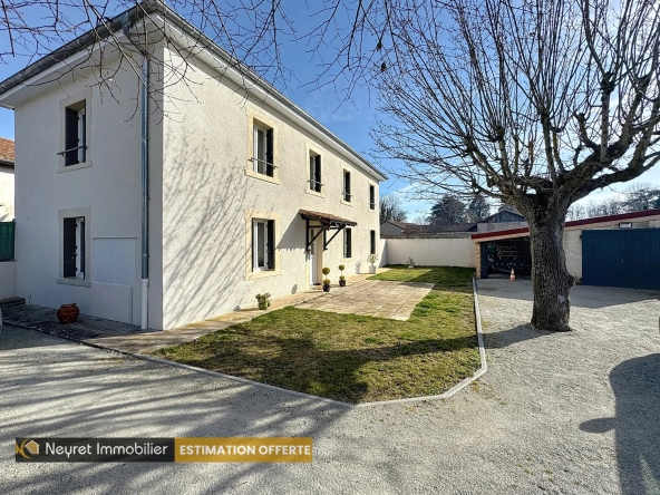 Maison rénovée de 120m² à Montverdun avec jardin clos et garage