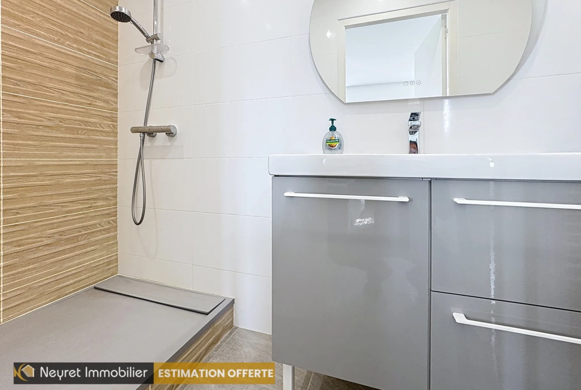 Maison rénovée de 120m² à Montverdun avec jardin clos et garage 