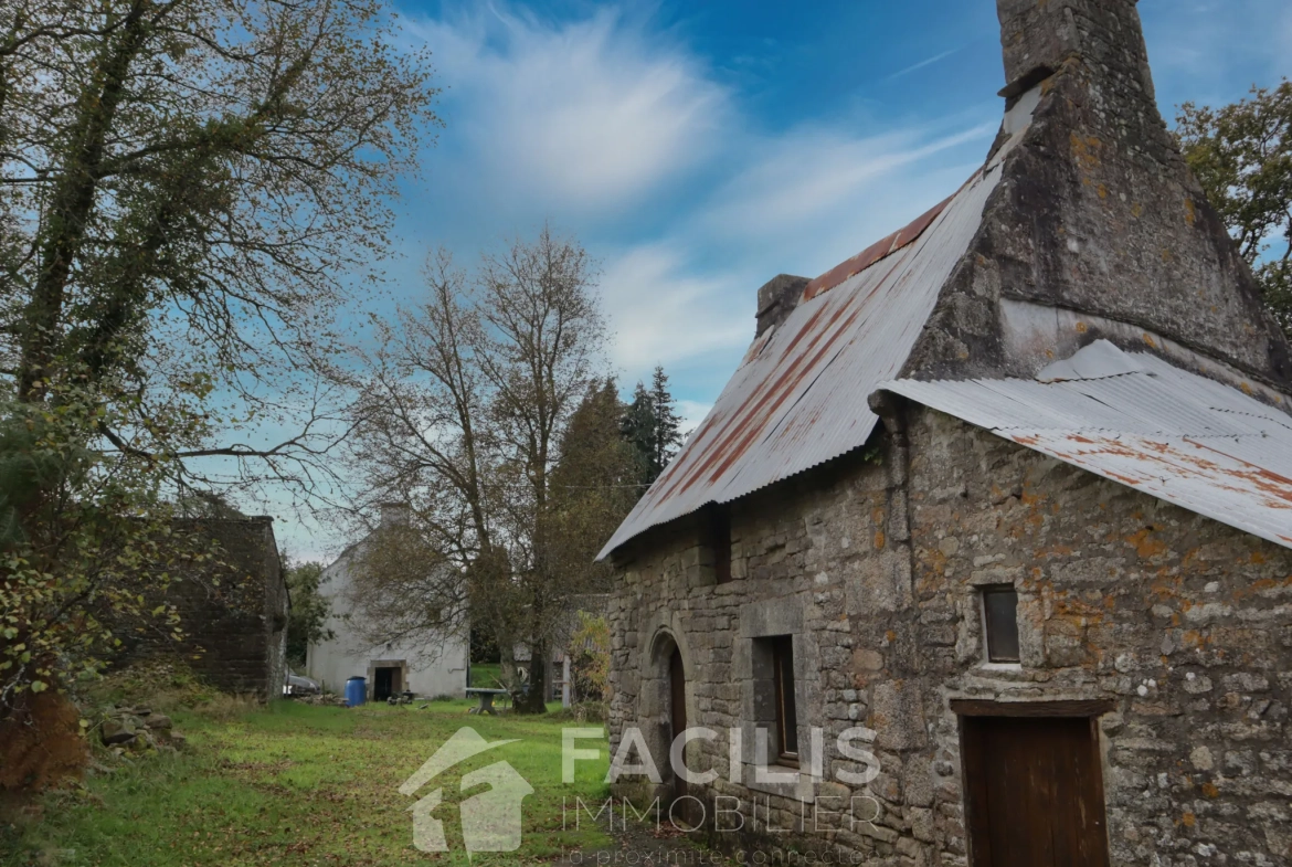 Maison à rénover dans le Morbihan, proche BUBRY avec bon potentiel 