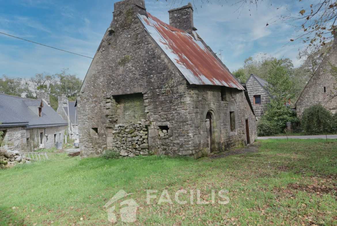 Maison à rénover dans le Morbihan, proche BUBRY avec bon potentiel 