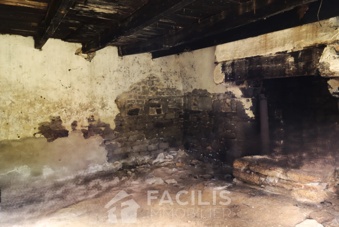 Maison à rénover dans le Morbihan, proche BUBRY avec bon potentiel 
