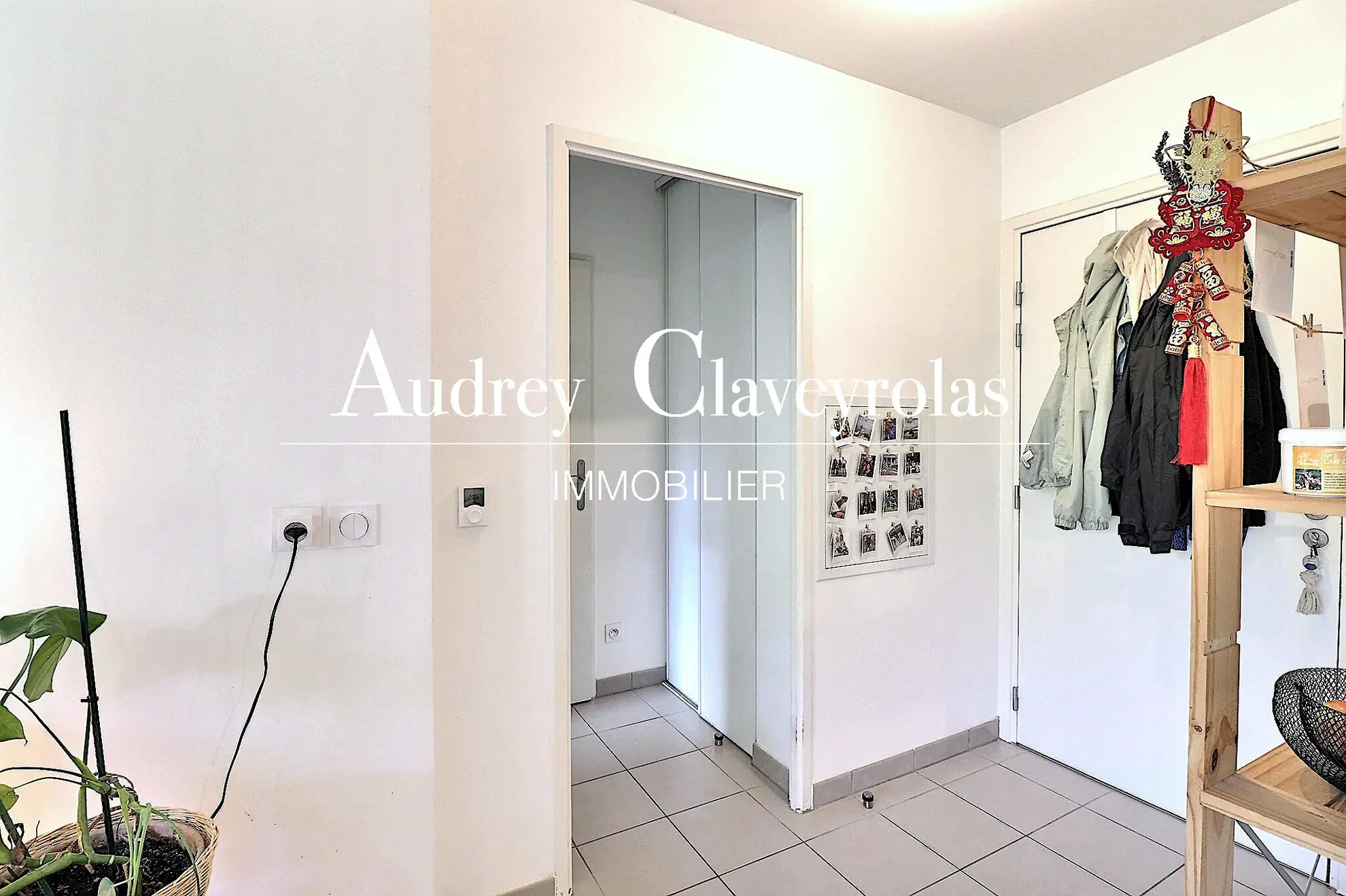 Appartement T2 lumineux avec terrasse, parking privé à Marseille 13013 