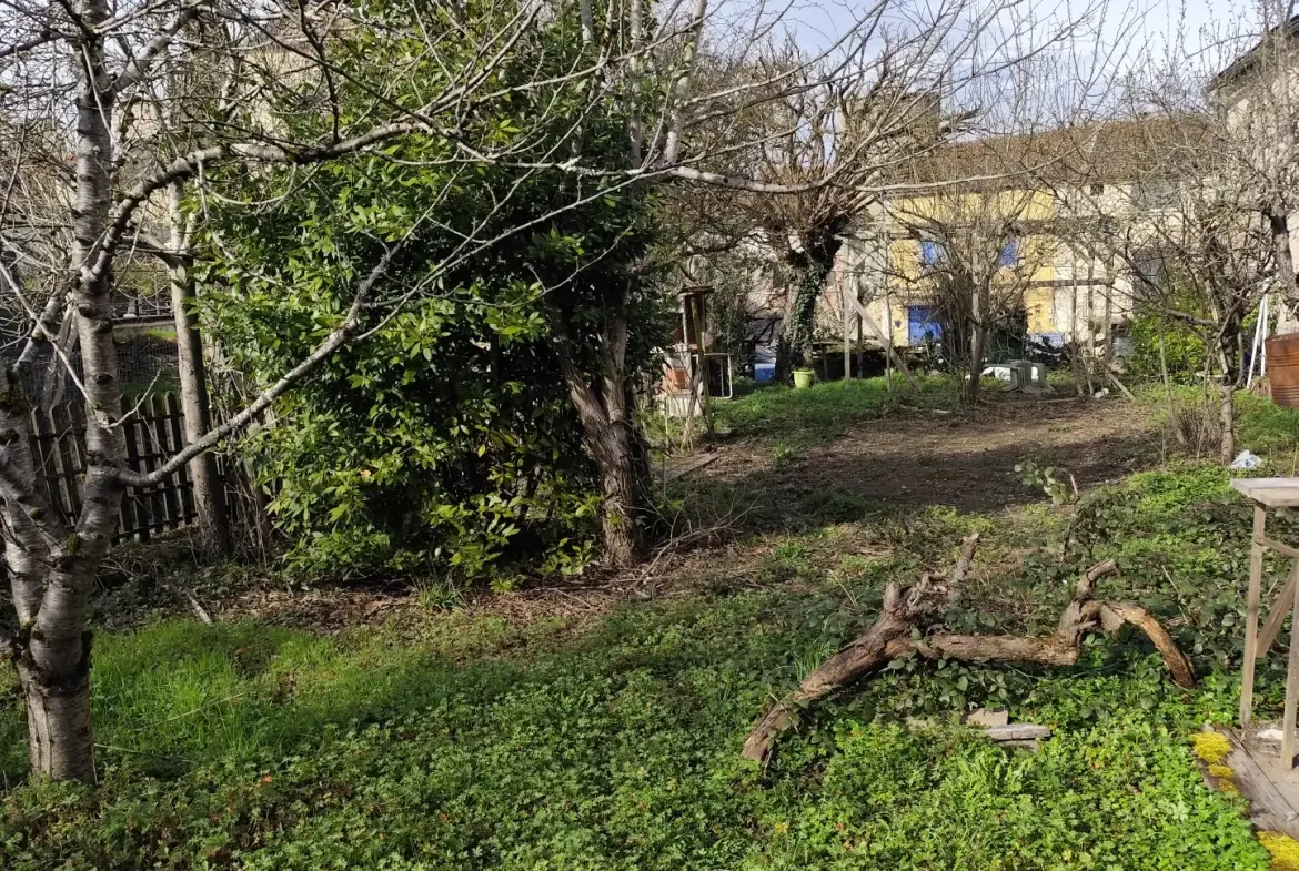 Maison de village à Monteils (12200) – 69 m² avec terrain et garage 