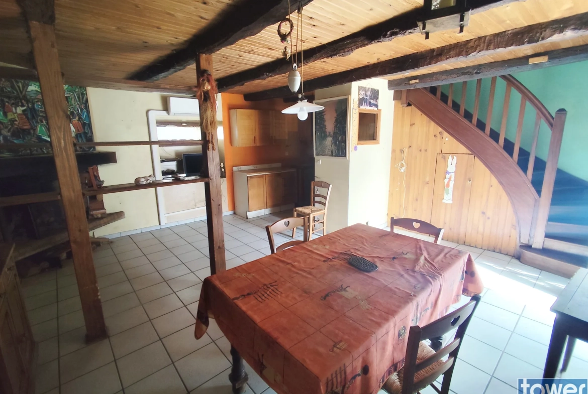 Maison de village à Monteils (12200) – 69 m² avec terrain et garage 