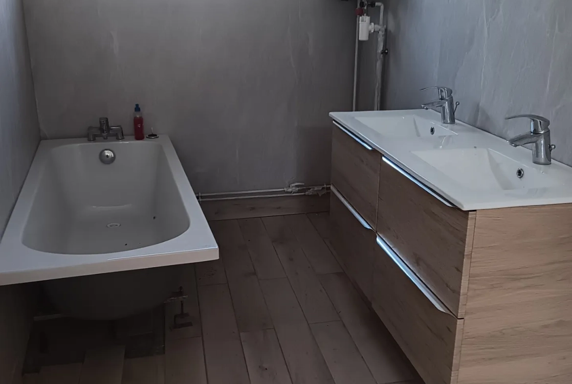 Maison 120 m² avec 3 chambres à Nœux-les-Mines, proche commodités 