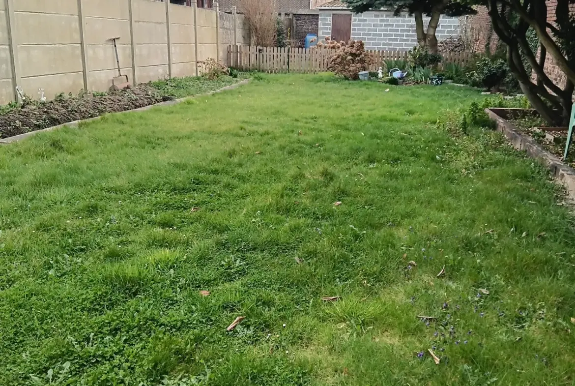 Maison 120 m² avec 3 chambres à Nœux-les-Mines, proche commodités 