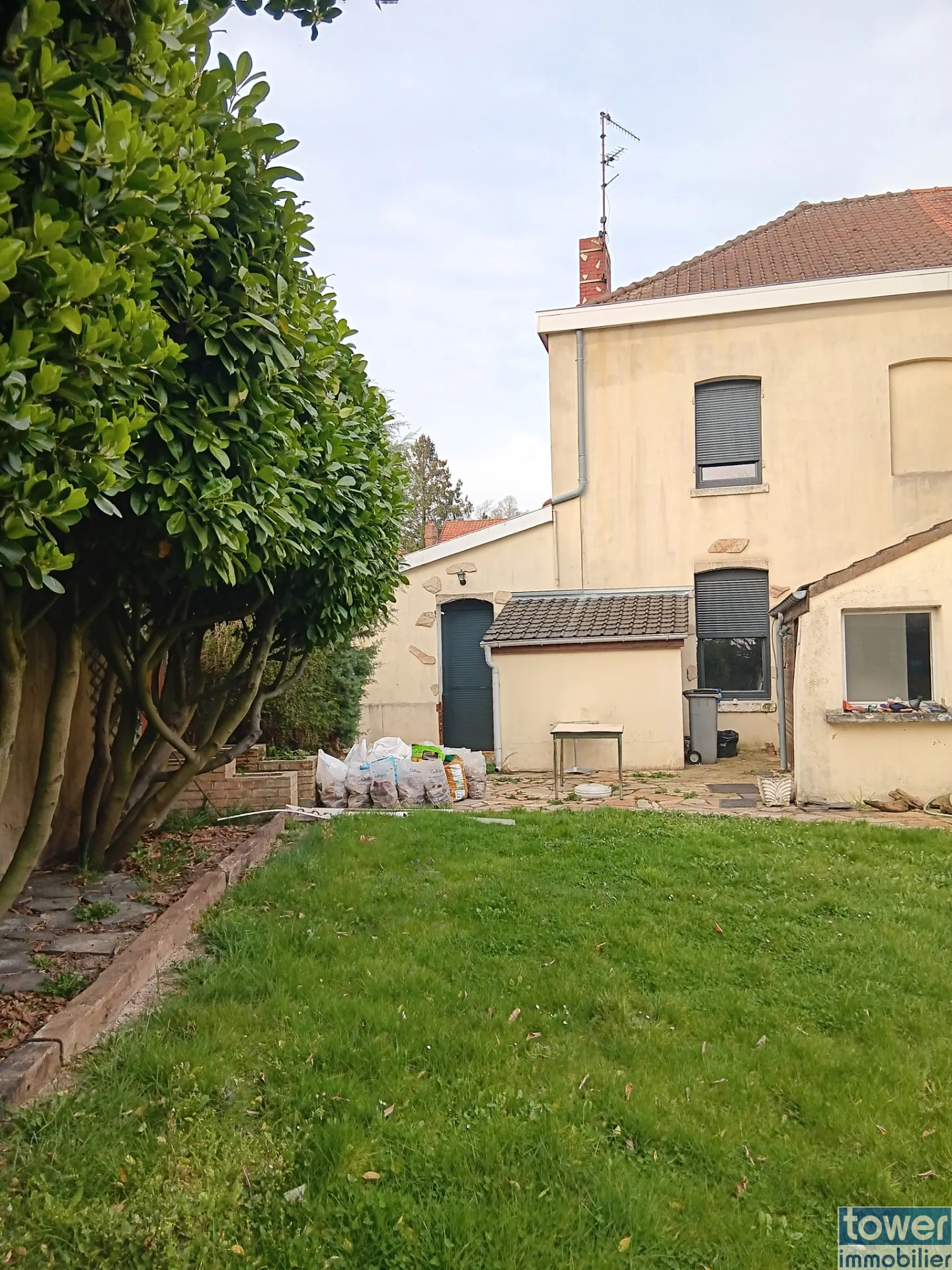 Maison 120 m² avec 3 chambres à Nœux-les-Mines, proche commodités 