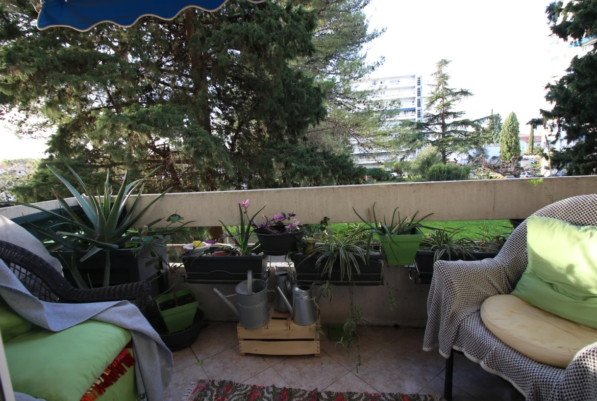 Bel appartement 3 pièces avec vue sur parc à Montpellier 