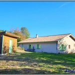 Maison de plain-pied à vendre à Saint Apollinaire de Rias, 2 chambres, terrain de 2000 m²