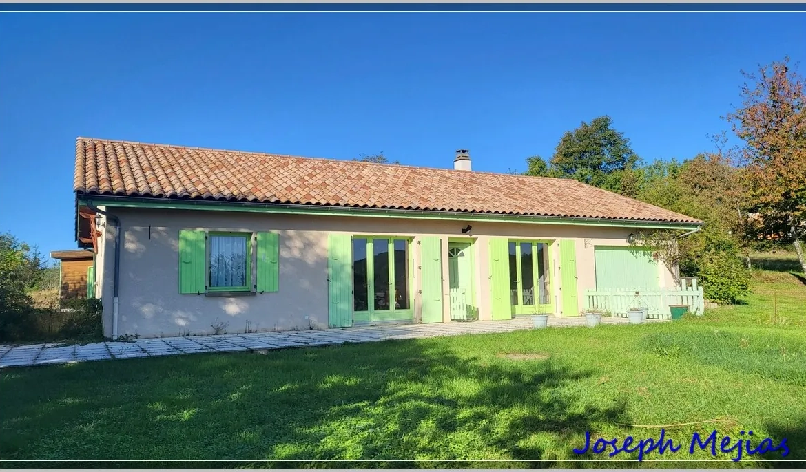 Maison de plain-pied à vendre à Saint Apollinaire de Rias, 2 chambres, terrain de 2000 m² 