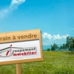 Terrain constructible de 421 m² à Caderousse, proche Orange et Avignon