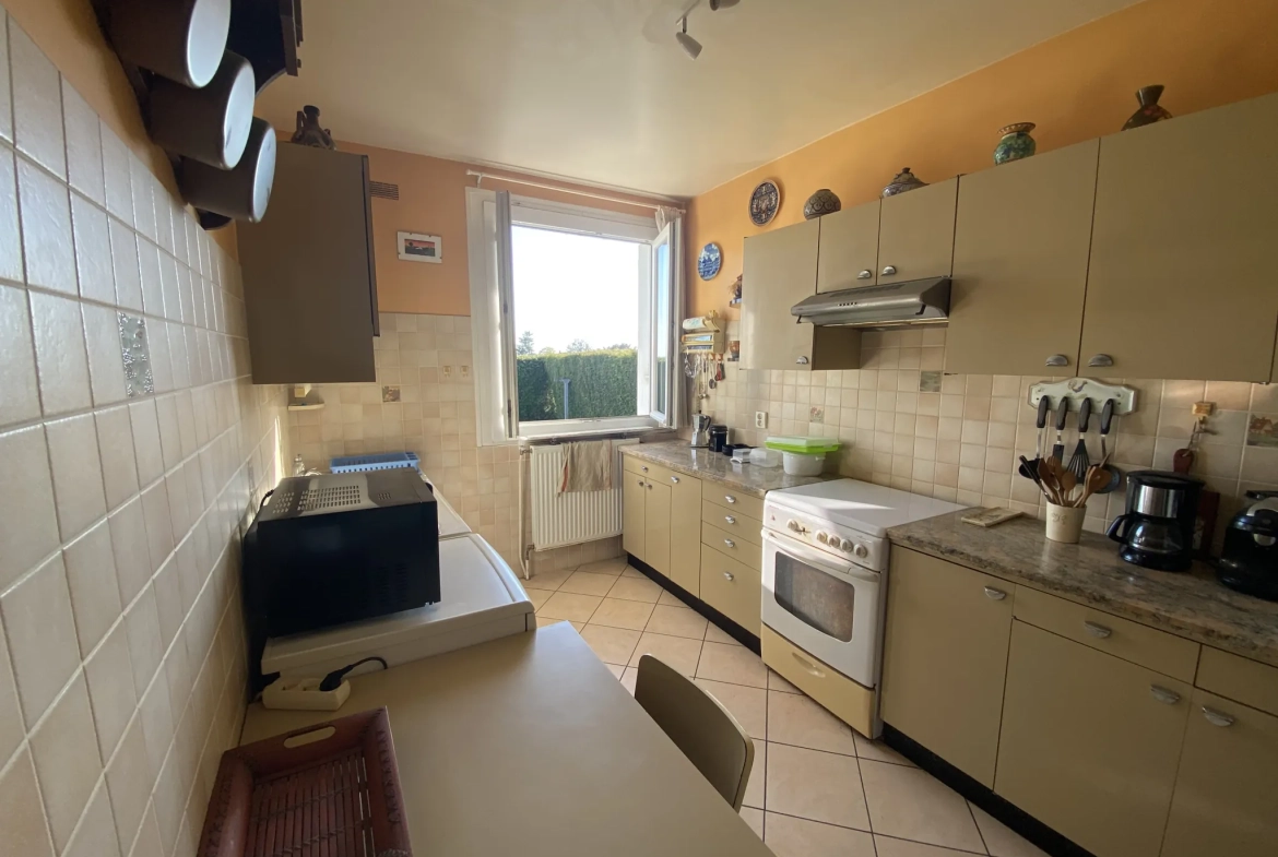Maison individuelle de plain-pied à Richebourg avec jardin et garage 