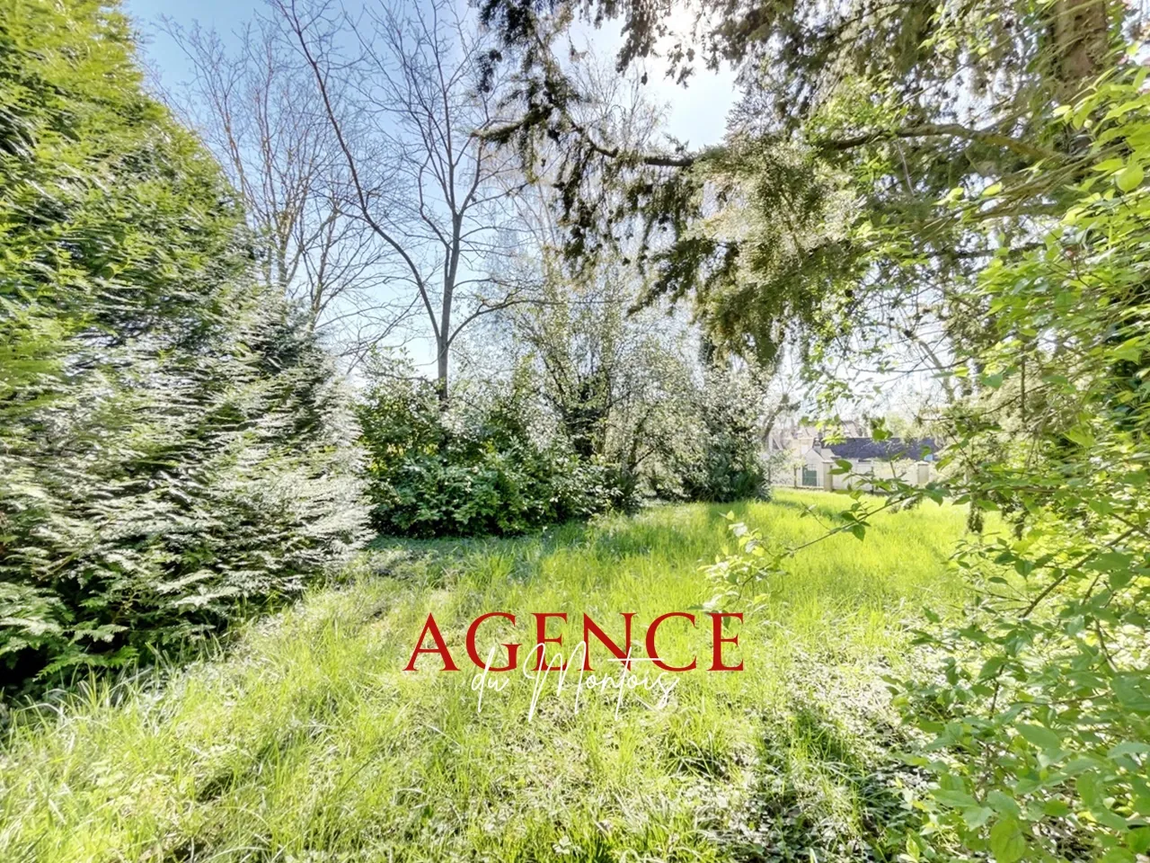 Terrain à bâtir de 1225 m² à Bray-sur-Seine, proximité gare et commodités 